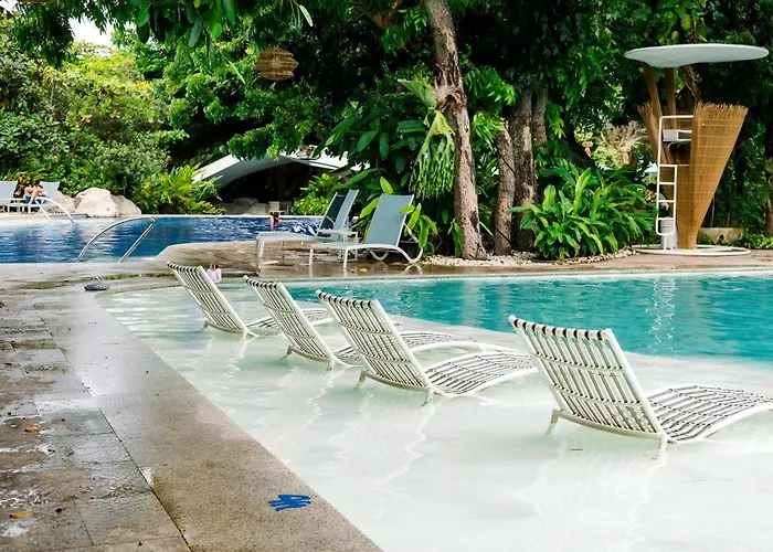 Tambuli Seaside Living Pad Seaview