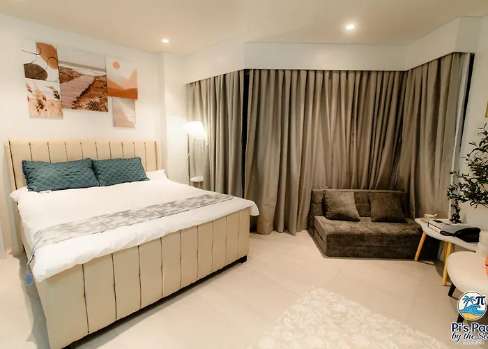 Tambuli Seaside Living Pad Seaview