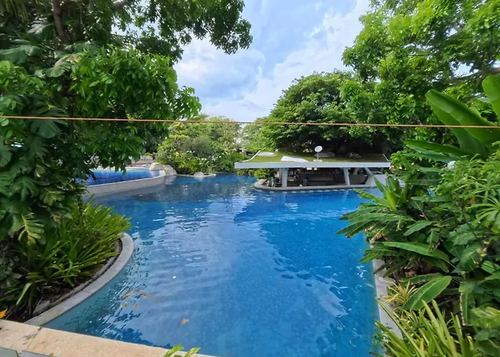 Tambuli Seaside Living Pad Seaview マクタン